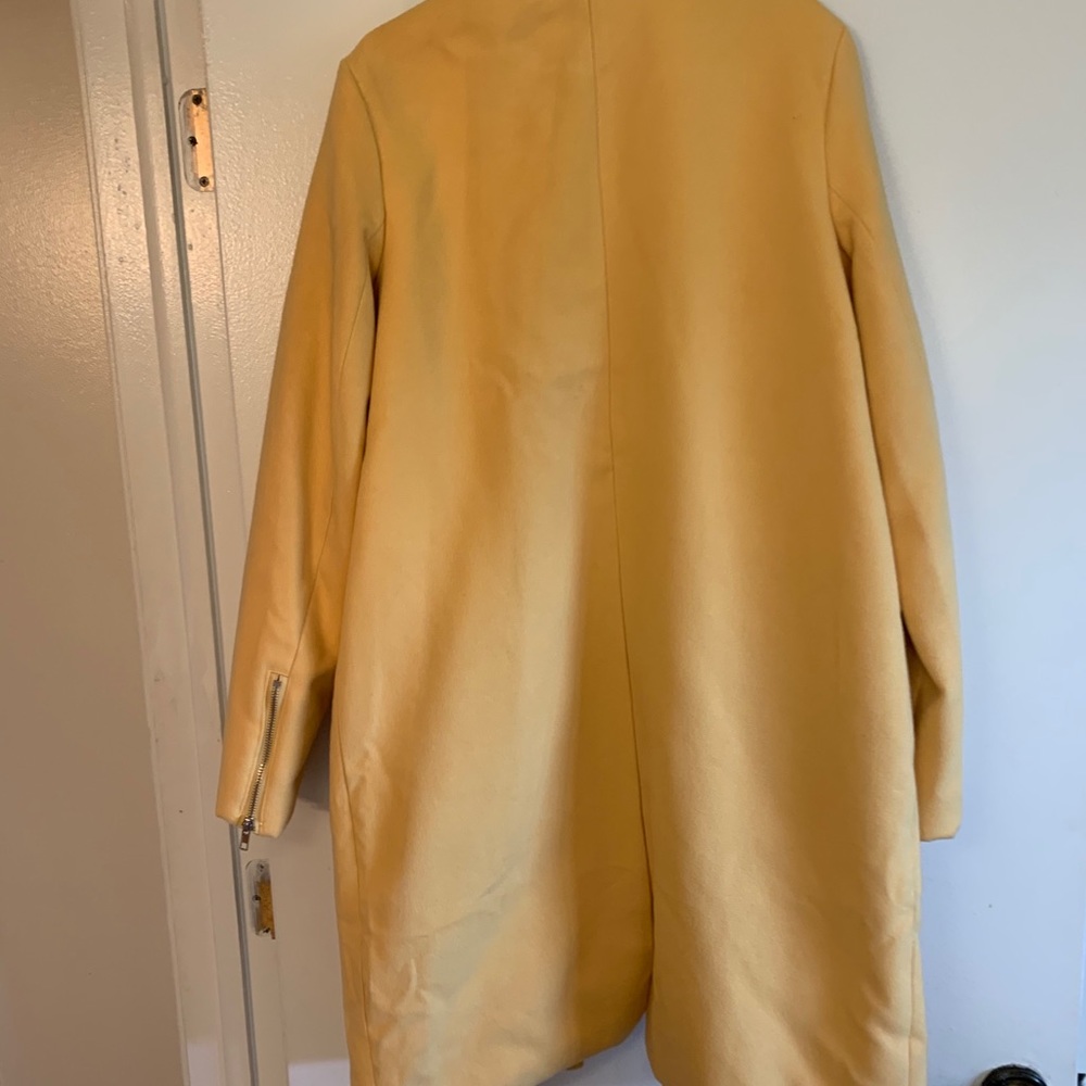 Banana Style - Picture 3 of 3